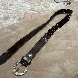 Ladies leather belt
